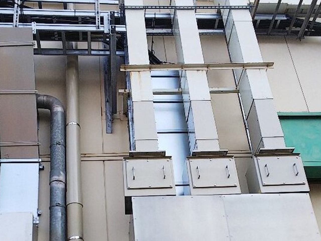 現場金物を製作